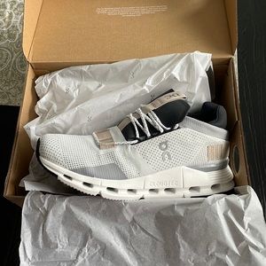 BNIB On CloudNova (Sand)